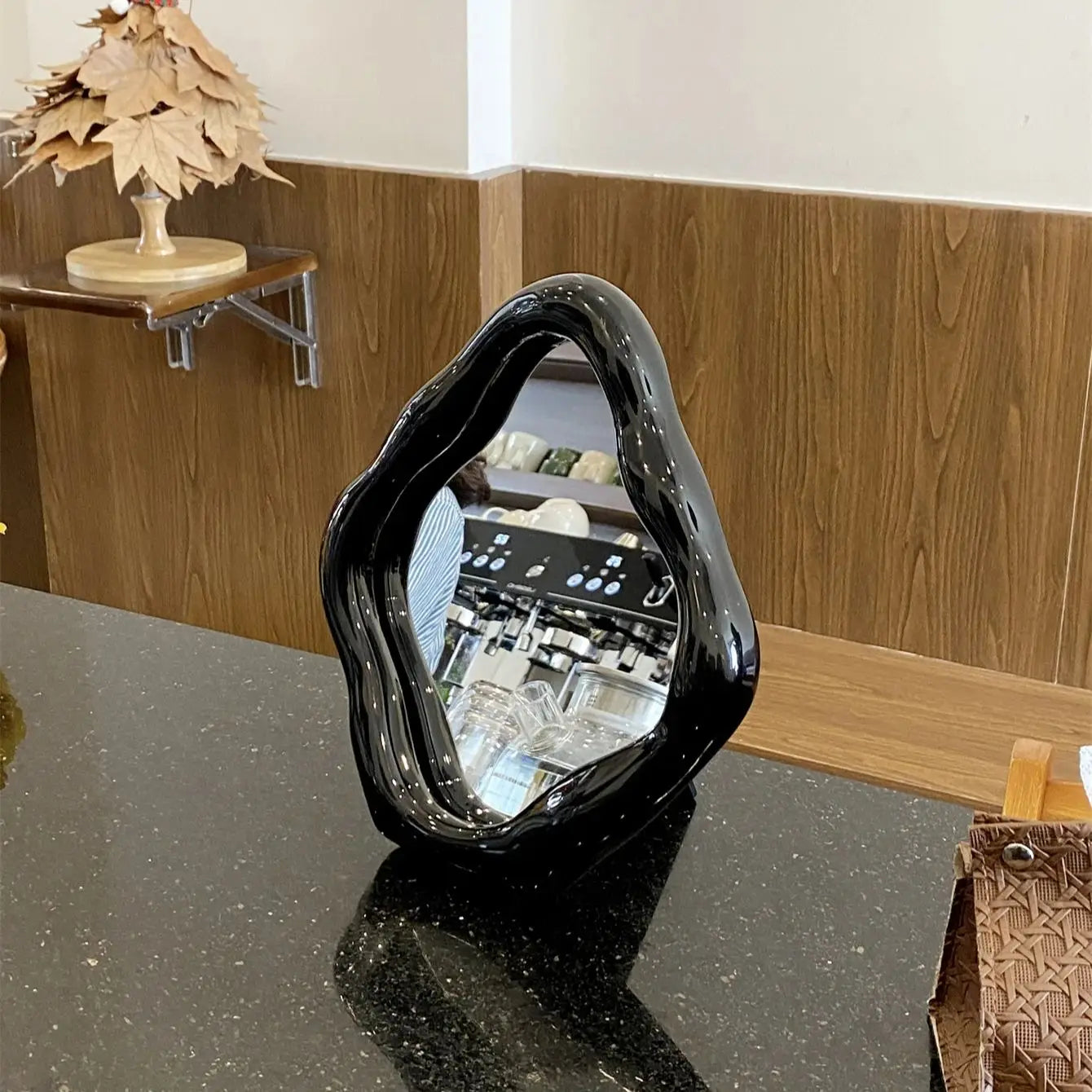 Irregular vintage dresser mirror high color French makeup mirror bedroom desktop decorative ornaments