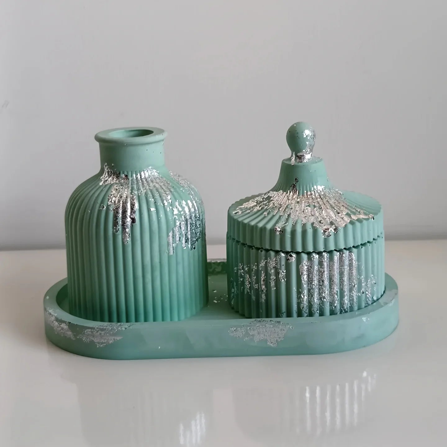 3pcs Round Striped Organizer with Lid Striped Vase and Oval Tray Silicone Mold DIY Plaster Concrete Jewelry Organizer