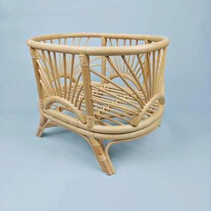 Large Rattan Baby Bed – Vintage Newborn Photography Prop