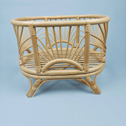 Large Rattan Baby Bed – Vintage Newborn Photography Prop